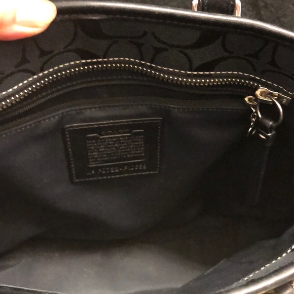 Coach handbag and wallet - Picture 3 of 7